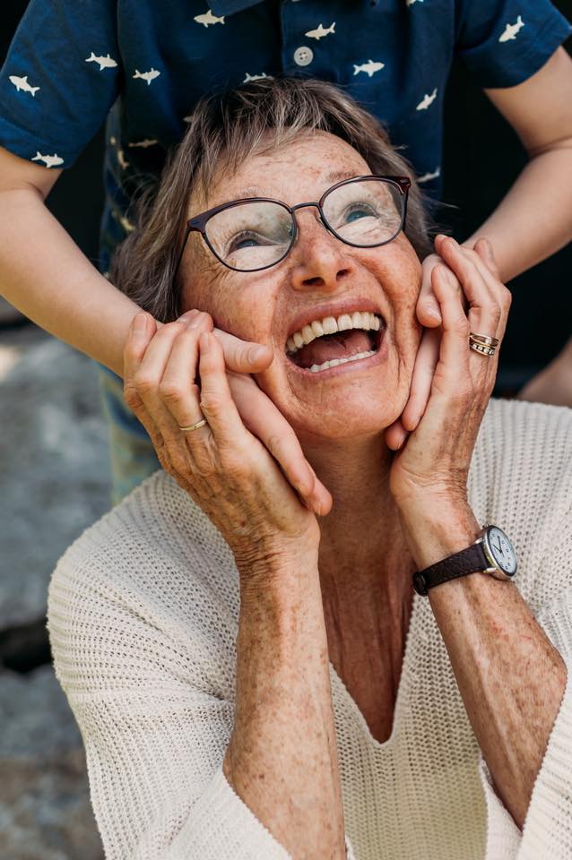Photographer, Linda Charbonneau, receiving peer recognition in lifestyle photo community